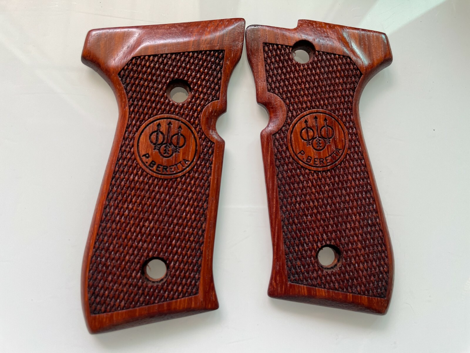 New Checkered wood Grips For Beretta Model 92, 96, M9 Full Size handmade#No3
