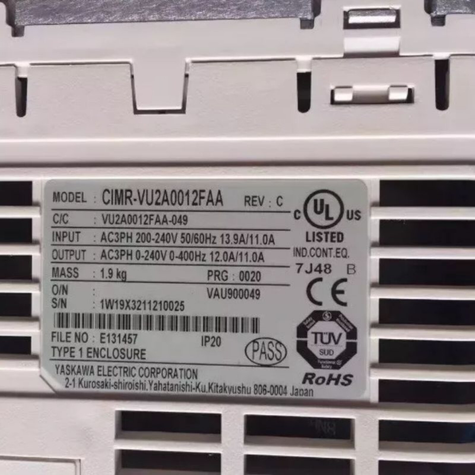 YASKAWA CIMR-VU2A0012FAA NEW IN BOX CIMRVU2A0012FAA Frequency Converter