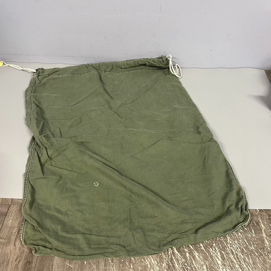 Vintage US Military Duffle Laundry Bag Large Green Canvas Drawstring 28" x 22"