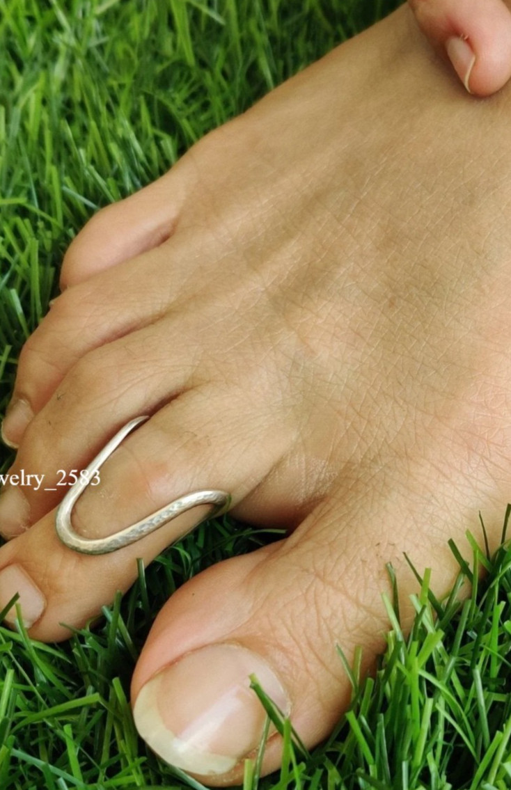 Solid Metal Thanks Giving Gift For Womens U Shape Adjustable Toe Ring 925 Silver