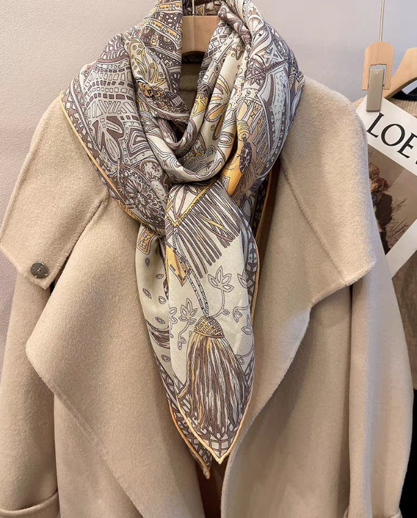 70% Cashmere 30% Silk 135X135cm Scarf Bandana Shawl rainforest Print Wrap new
