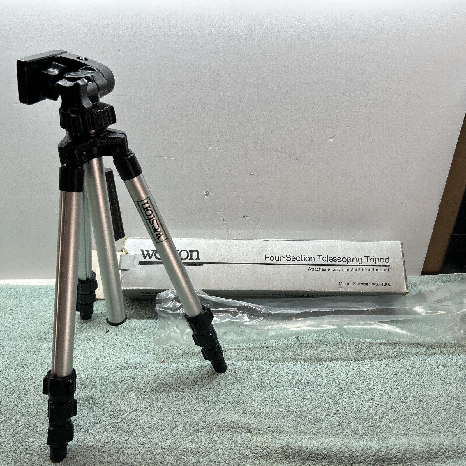 Weston WX-4000 Telescoping Lightweight Camera Tripod