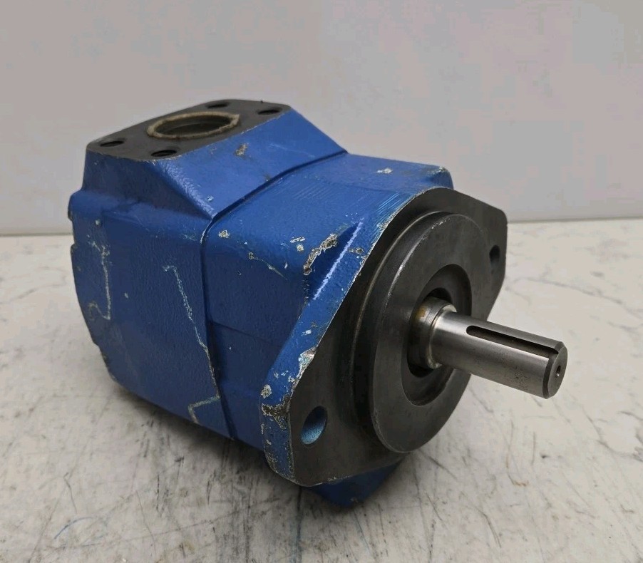 Rexroth R901061921 Fixed Vane Pump PVQ2-1X/045RA15UVB New See Pictures