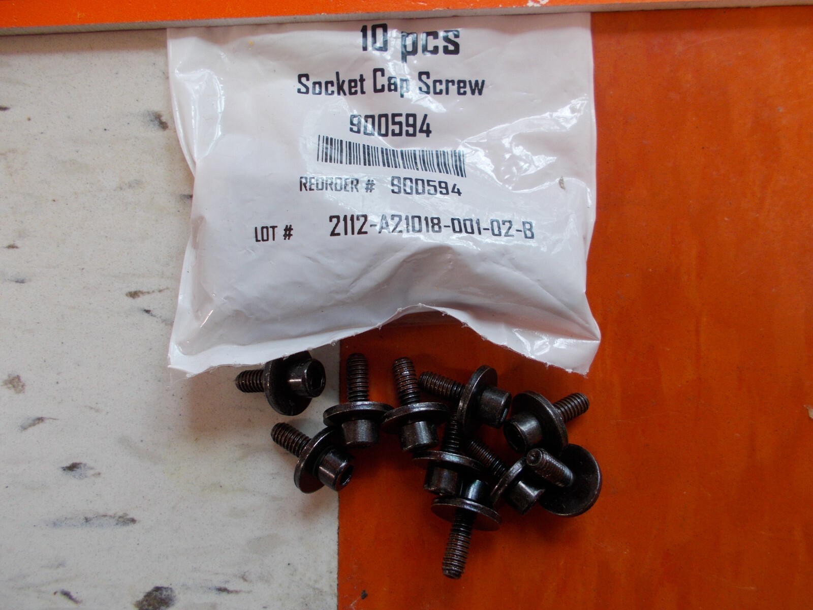 Paslode  Part # 900594  S.H.C.S. Sems 8-32x1/2 (10 PACK)