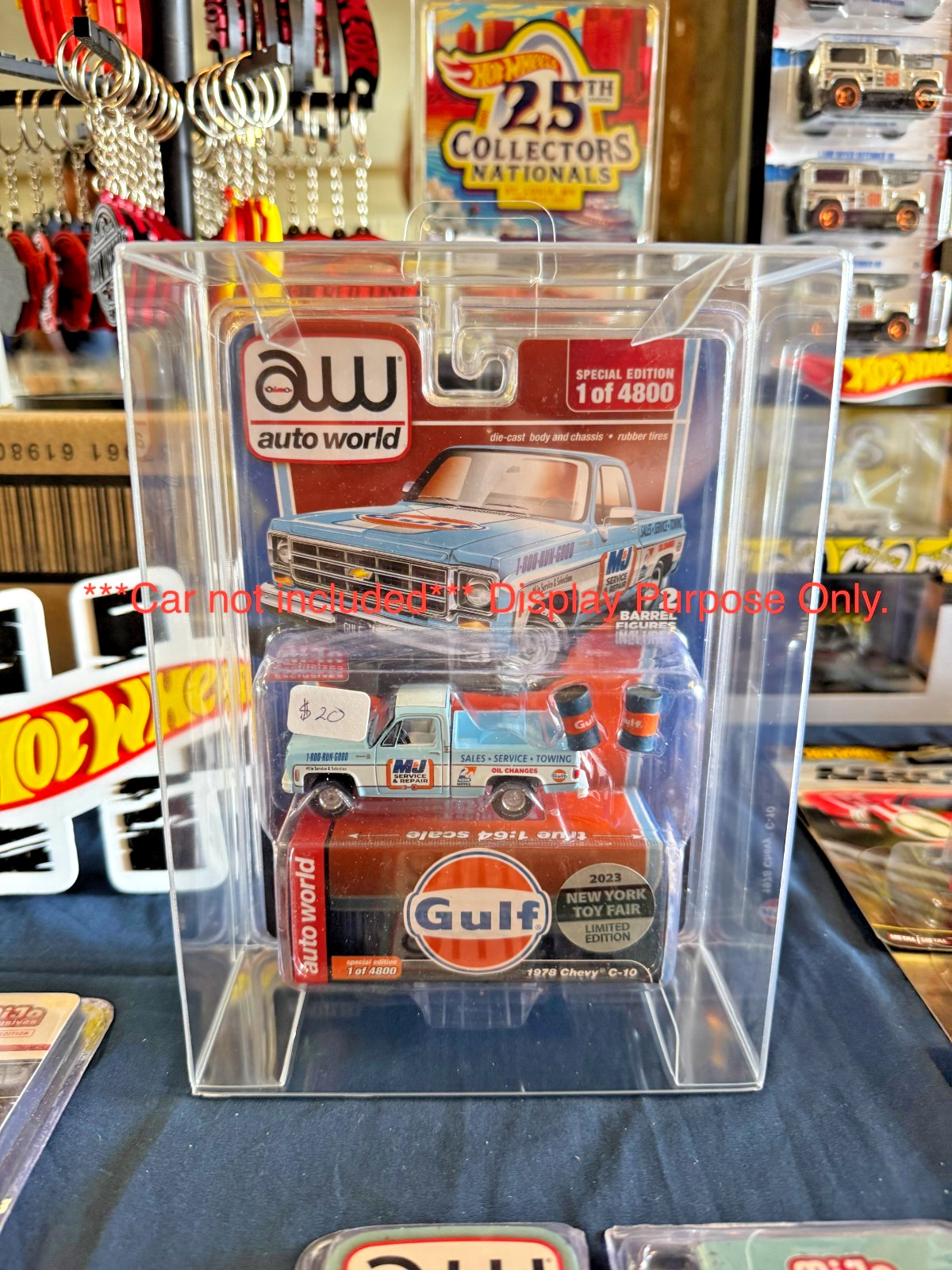 Guardtek Display Protector Case for Auto World 1978 Chevy C-10 (5 pcs)