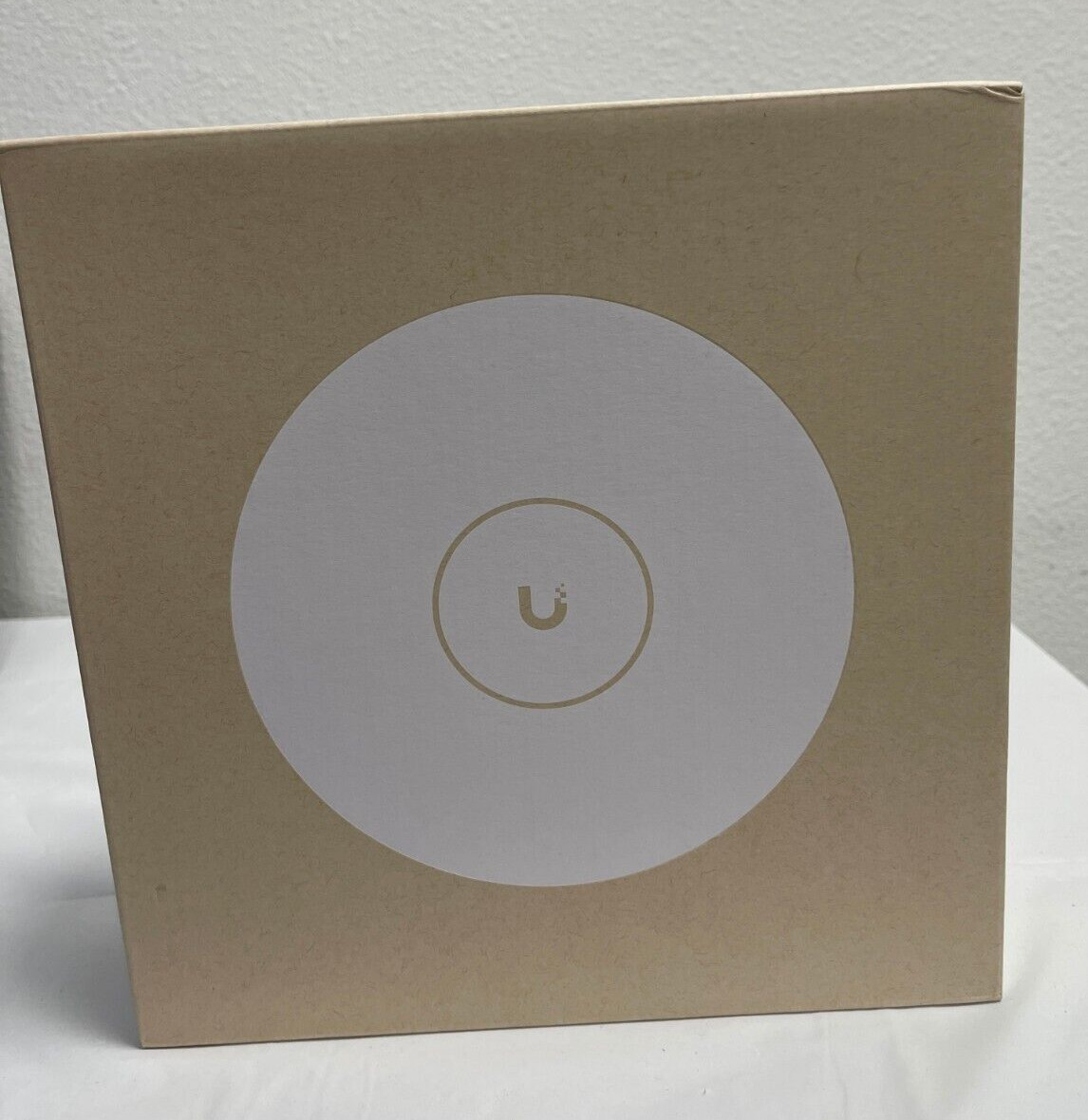 Ubiquiti U7 Pro XGS 8-Stream WiFi 7 Access Point (U7-Pro-XGS-US)