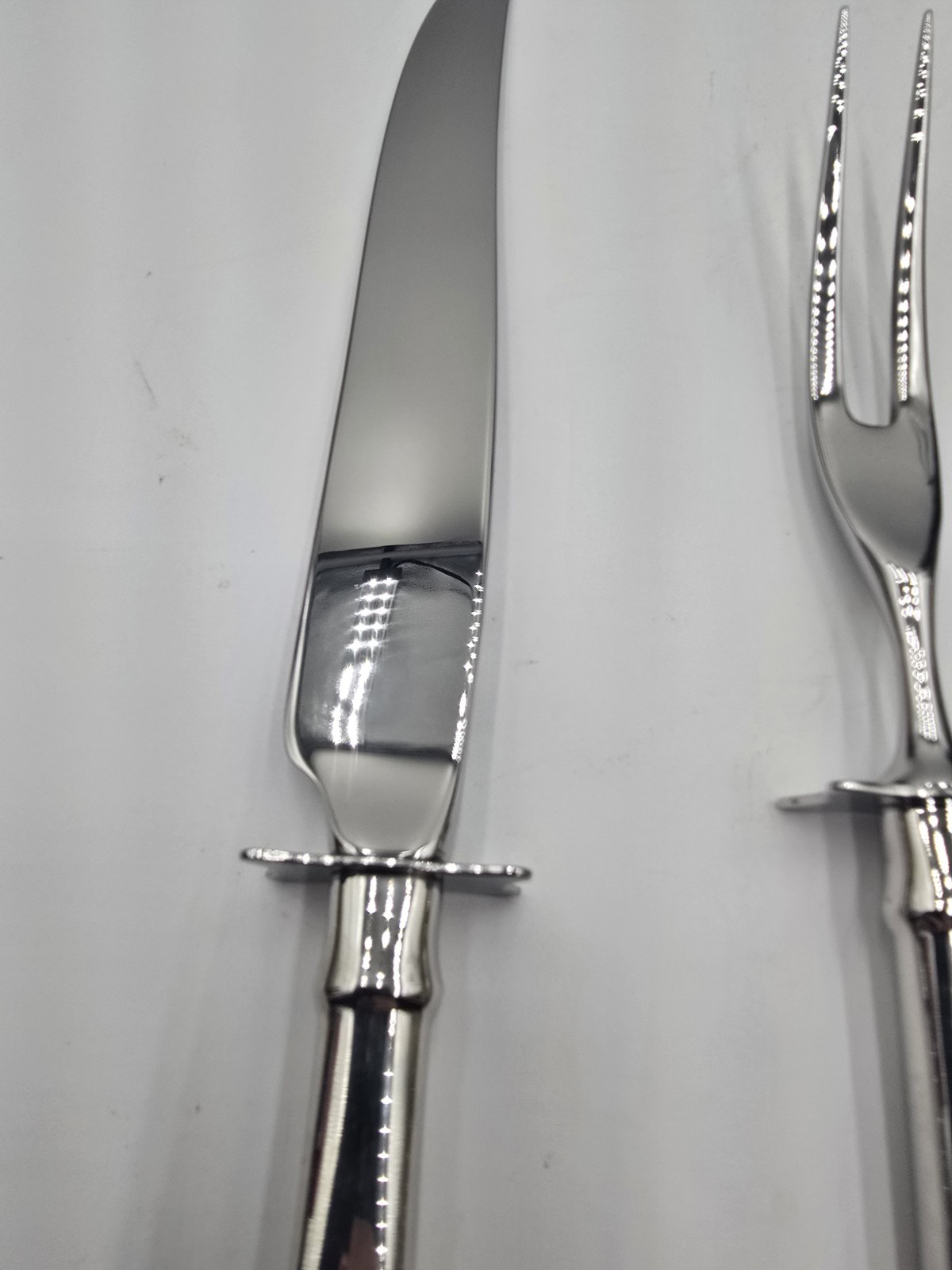 Oneida 2 PC Carving Fork Knife Set