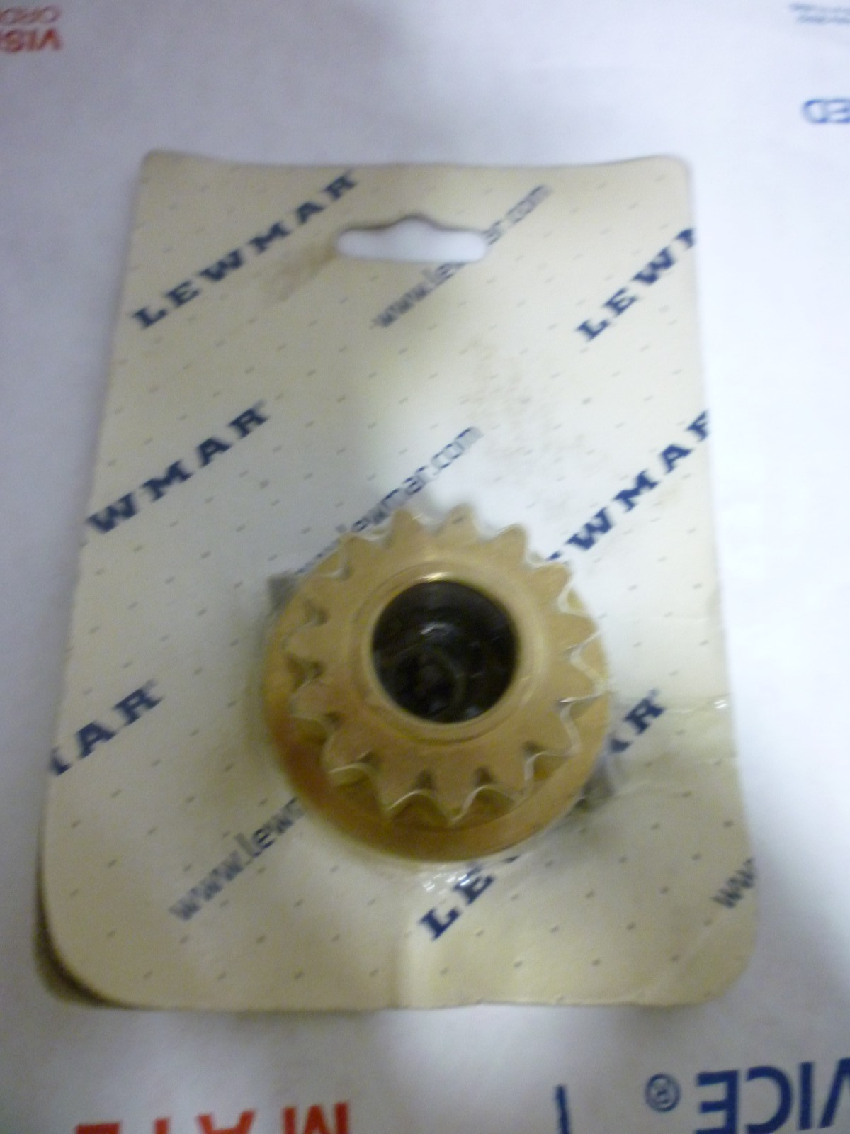 LEWMAR Ocean and Evo Winch Pawl Gear  48ST  15 T ( 48000470) +  Marine Sealant