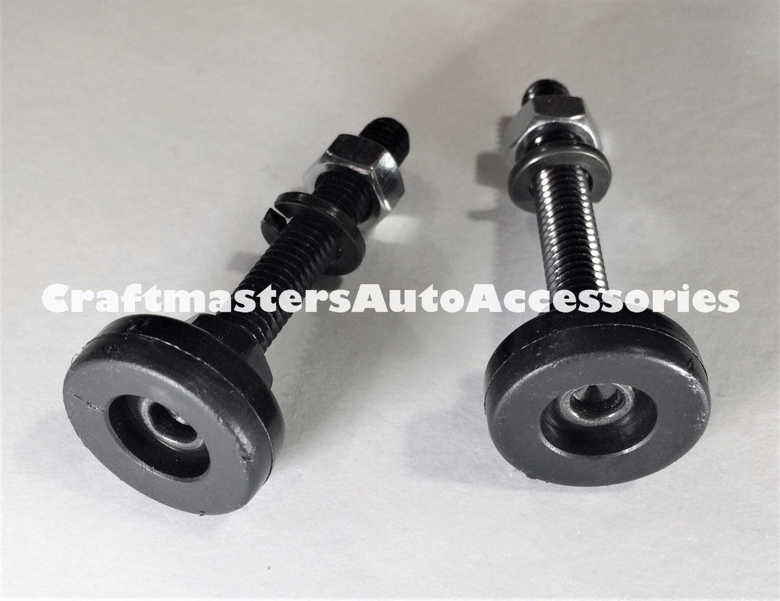 2 x Genuine LEER 700 and 550 series tonneau adjustable bumper stops # 82840