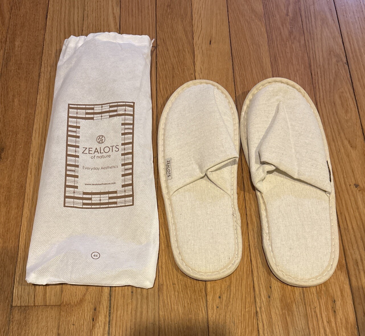 Zealots of Nature Slippers Men’s Women’s One Sz Unisex *Everyday Aesthetics *NEW