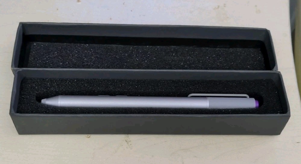 Genuine Microsoft Surface Pen Stylus Model 1616 / 1616C