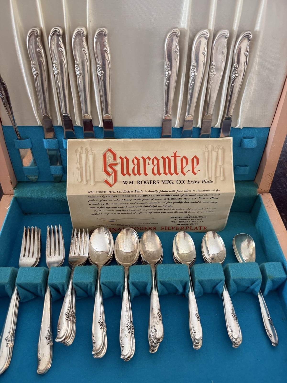 47 pc International Wm Rogers Allure Teatime Silverplate Flatware Chest St Jude
