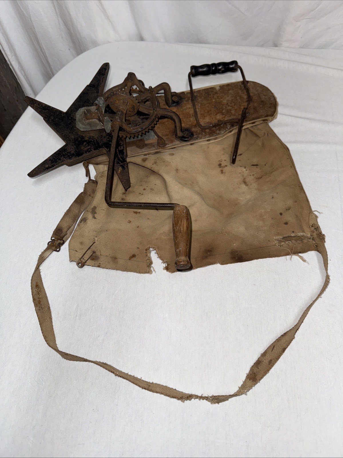 Antique Primitive Seeder Seed Spreader Bag Hand Crank Garden Farm Tool