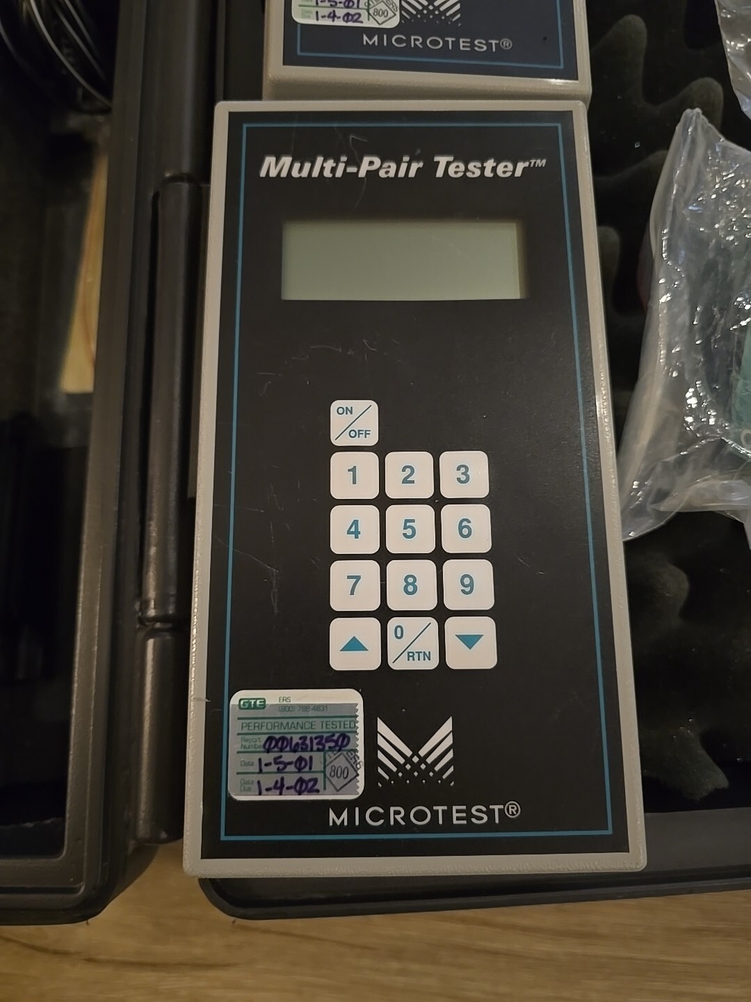 MICROTEST Multi-pair Tester 2 Power Adapters and Hard Carry Case