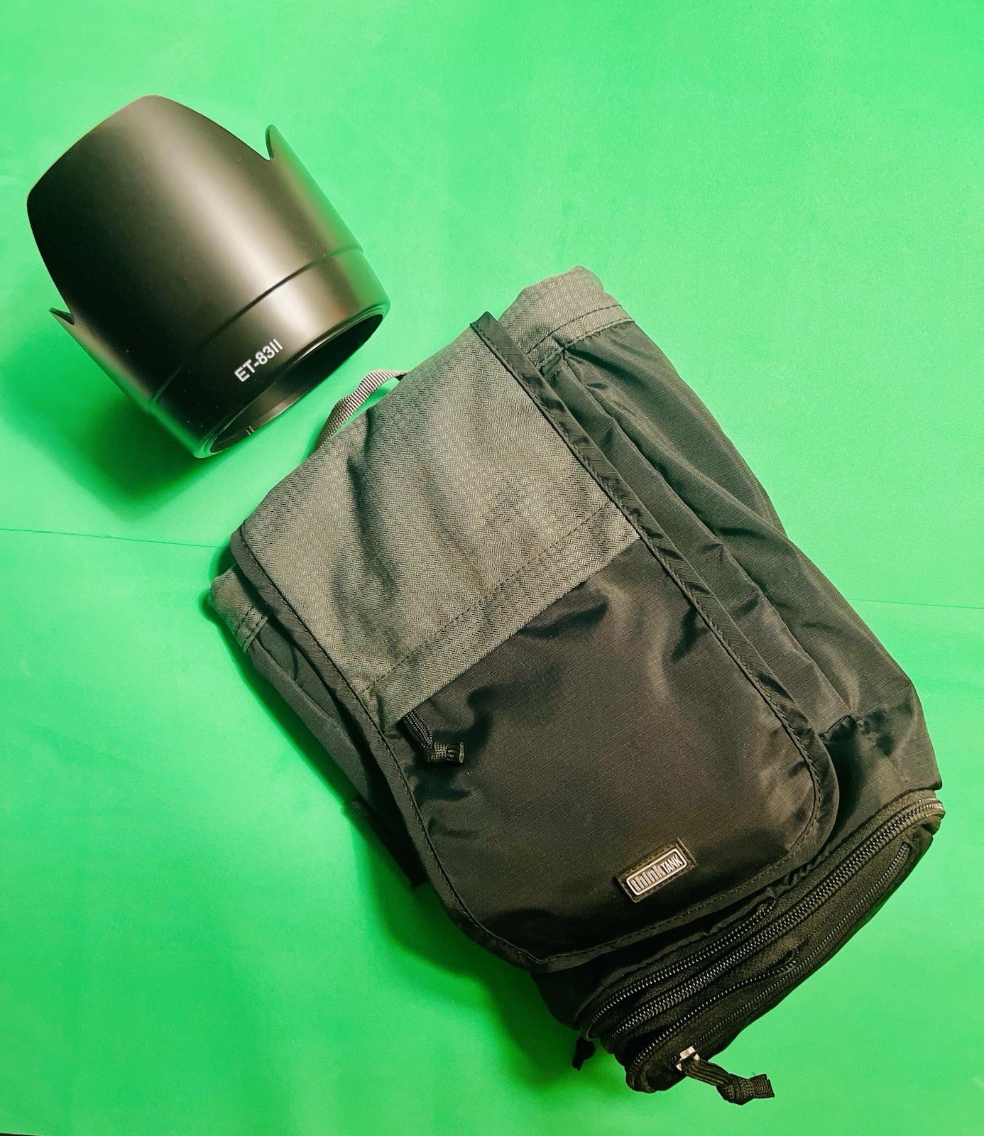 Think Tank Skin 75 V2.0 Bag & ET-83II Lens Hood for Canon 70-200mm (non-IS)