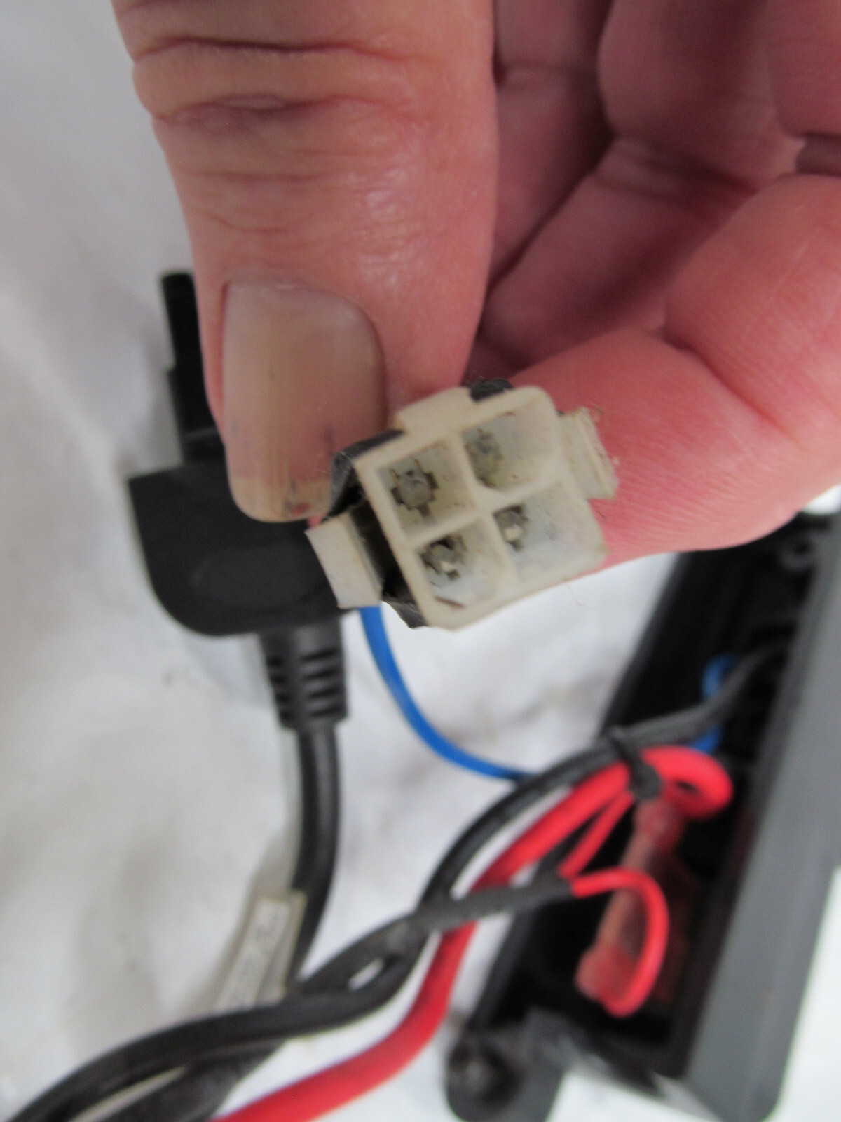 DWR9983H004/DWR9983H021 Connector With Harness For Go-Go Scooter Ultra X