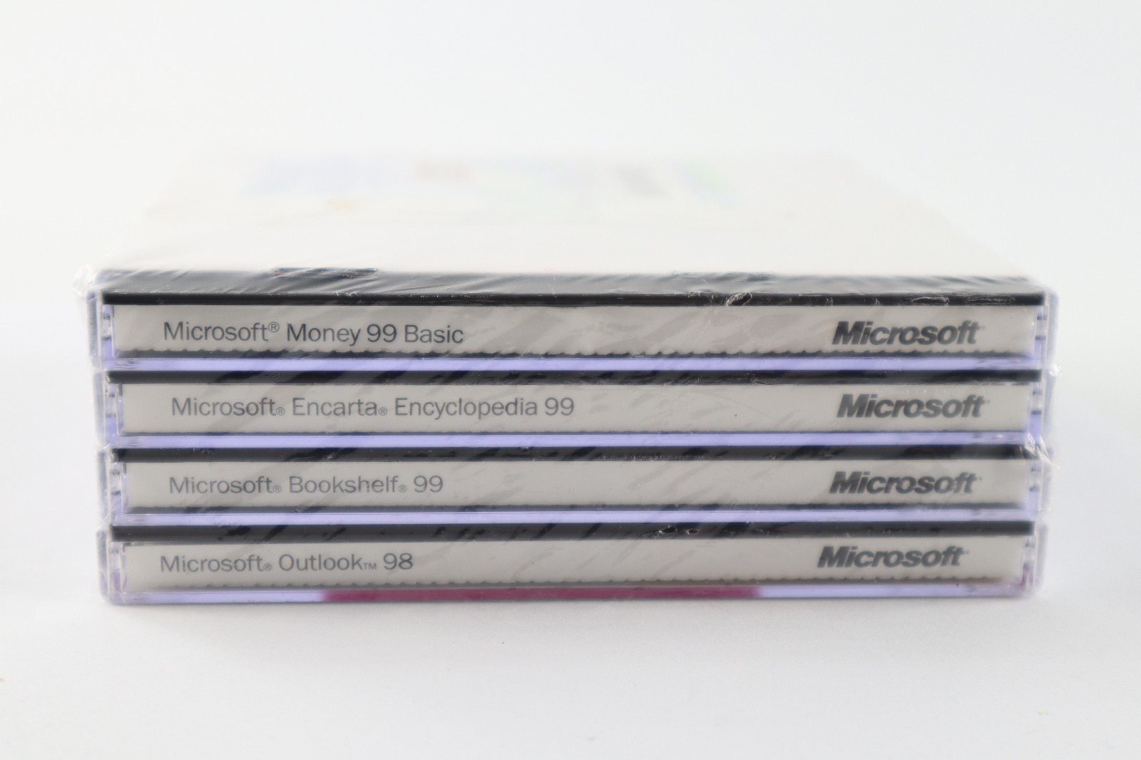 Microsoft Works Suite 99 Money 99 Encarta 99 Bookshelf 99 Outlook 99 NEW SEALED