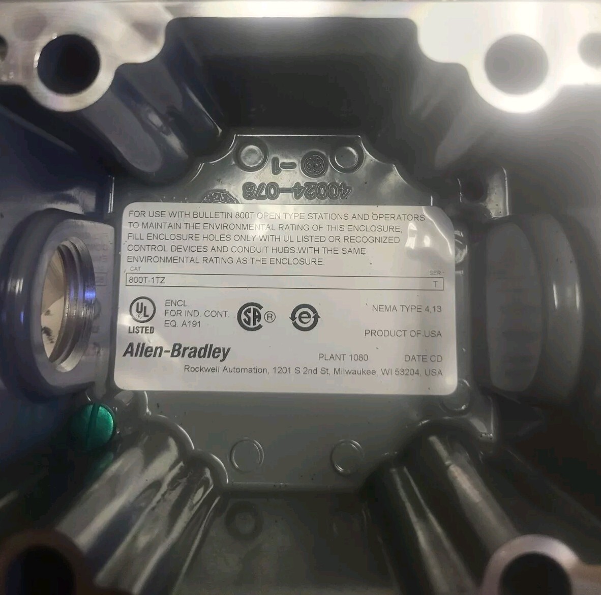 ALLEN BRADLEY PUSH-PULL DEVICE WITH ENCLOSURE 800TC-N374
