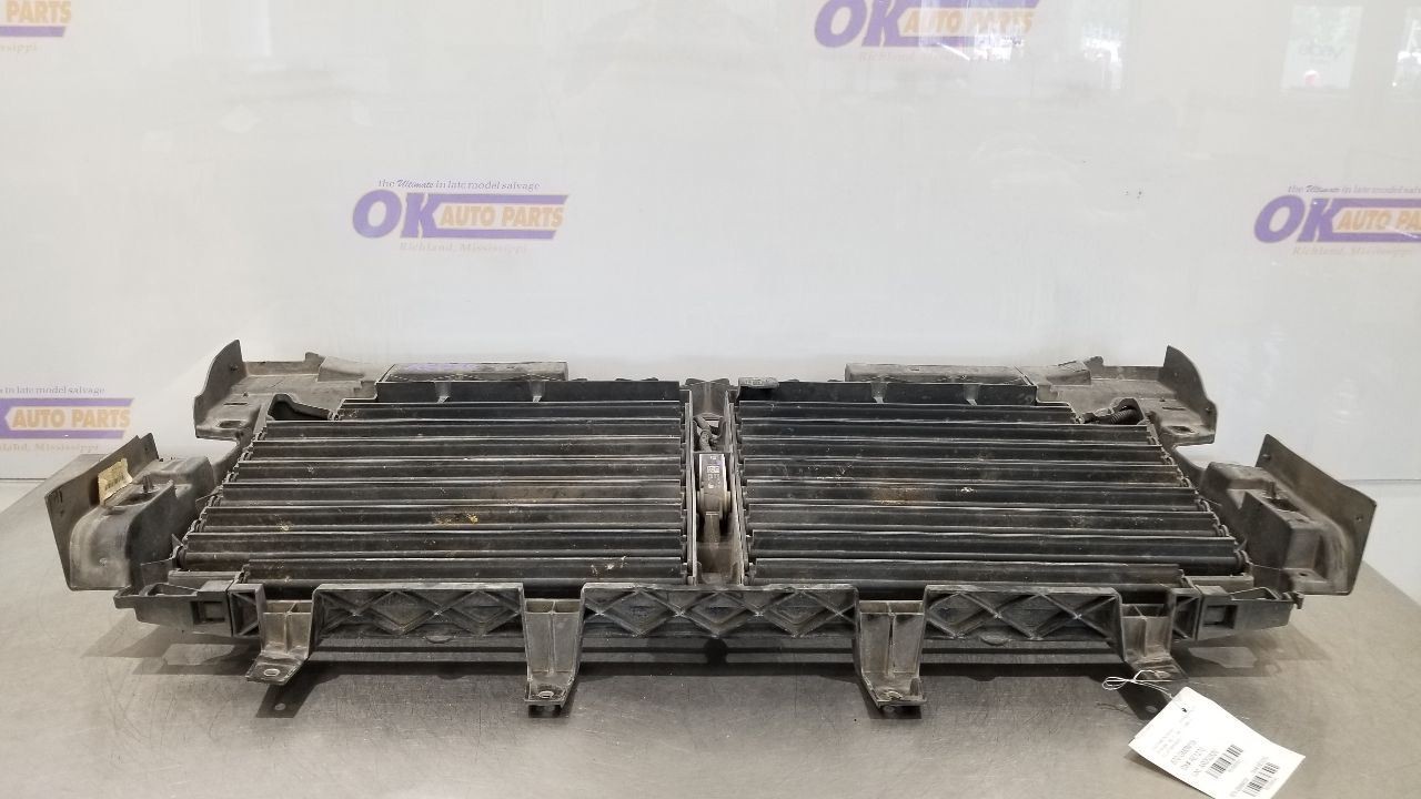 19 CHEVY SILVERADO 1500 AIR SHUTTER 6.2L L87