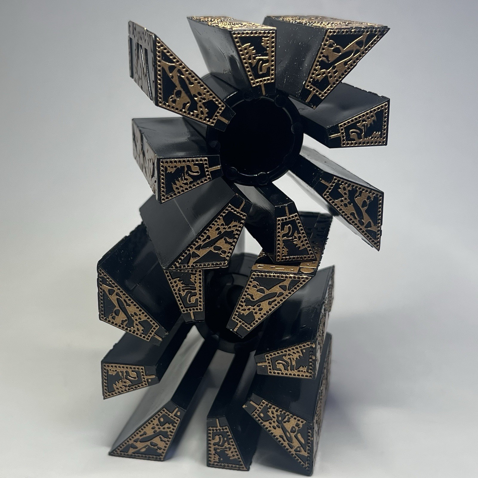 Hellraiser Lament Configuration Transforming Puzzle Box 2-in-1 Heavy 9.56 oz