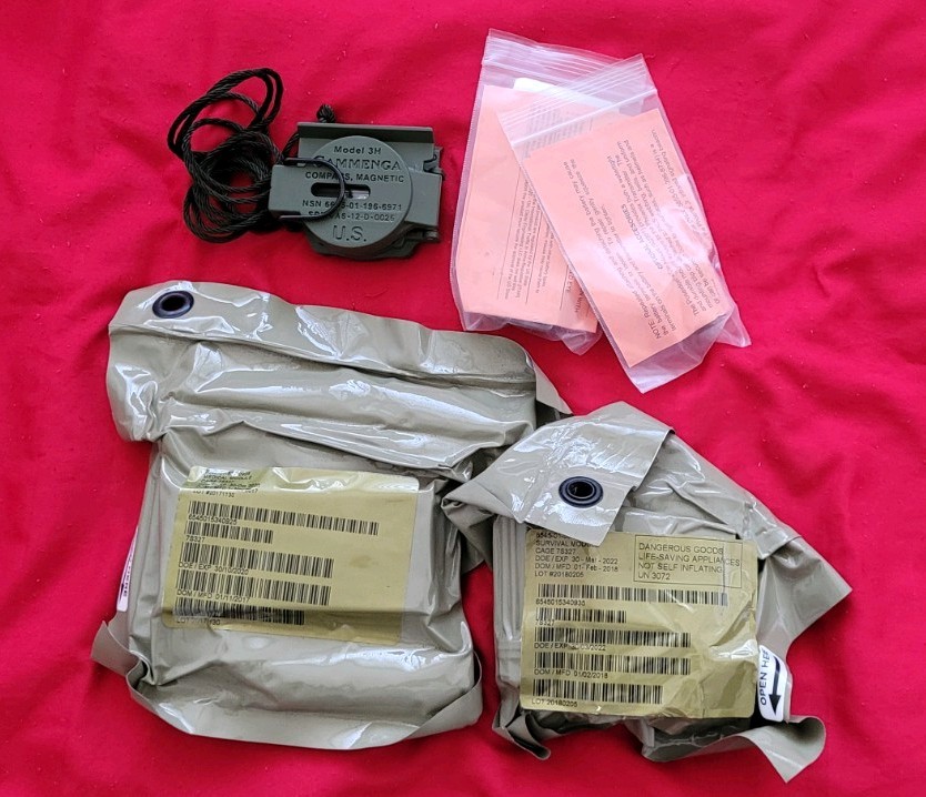 USAF Survival Kit  Items