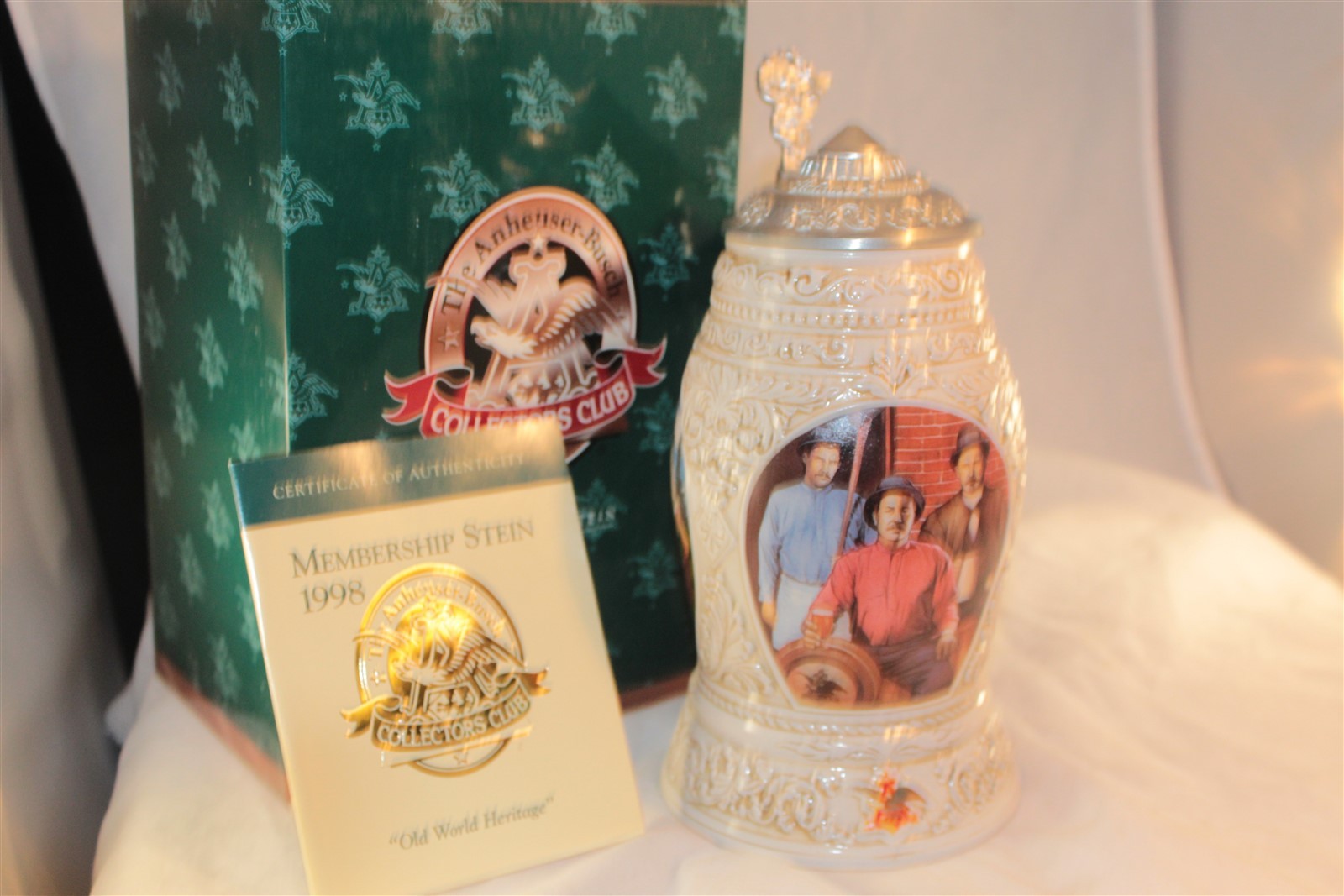 1998 ANHEUSER-BUSCH OLD WORLD HERITAGE STEIN 9"