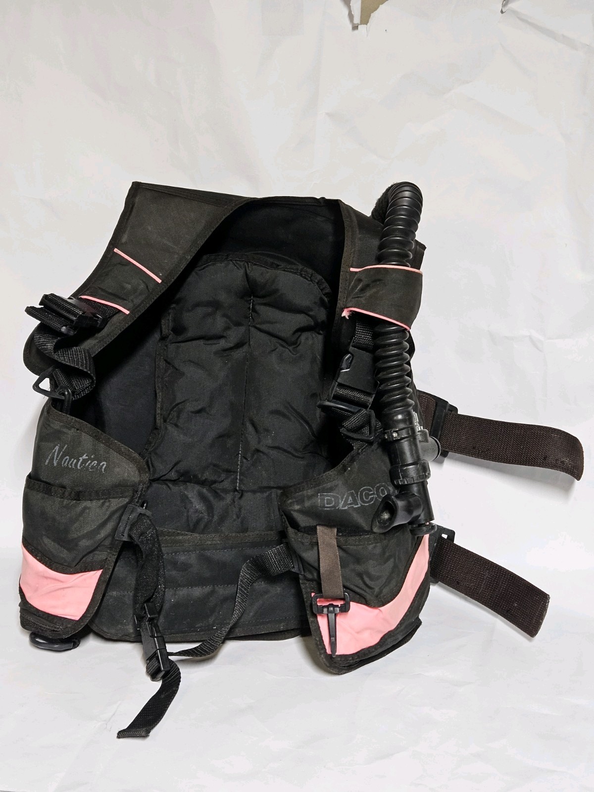 Pink Dacor Nautien Scuba Vest