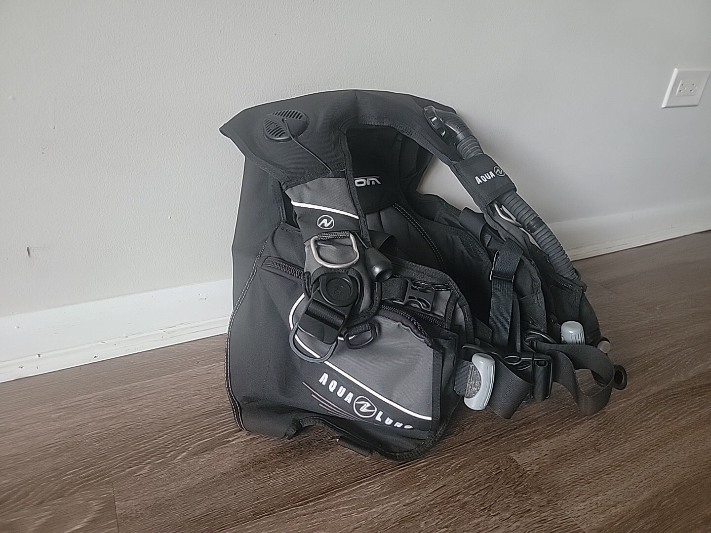 AquaLung BCD Axiom Size XS