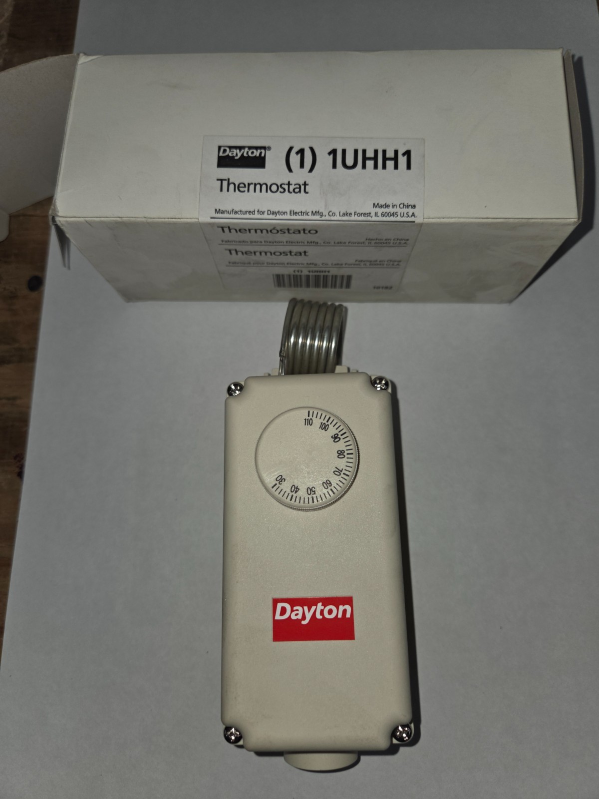 Dayton 1Uhh1 Line Voltage Mechanical Thermostat, Heat Or Cool, 30 To
