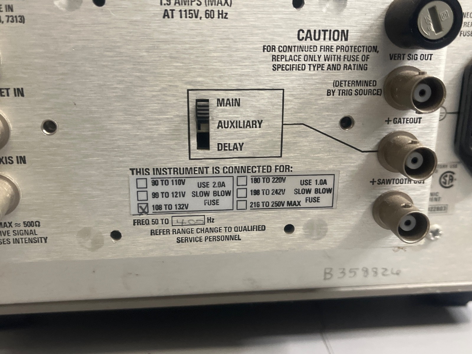 Tektronix 7603 Oscilloscope Mainframe w/ 7D02 Logic Analyzer Module