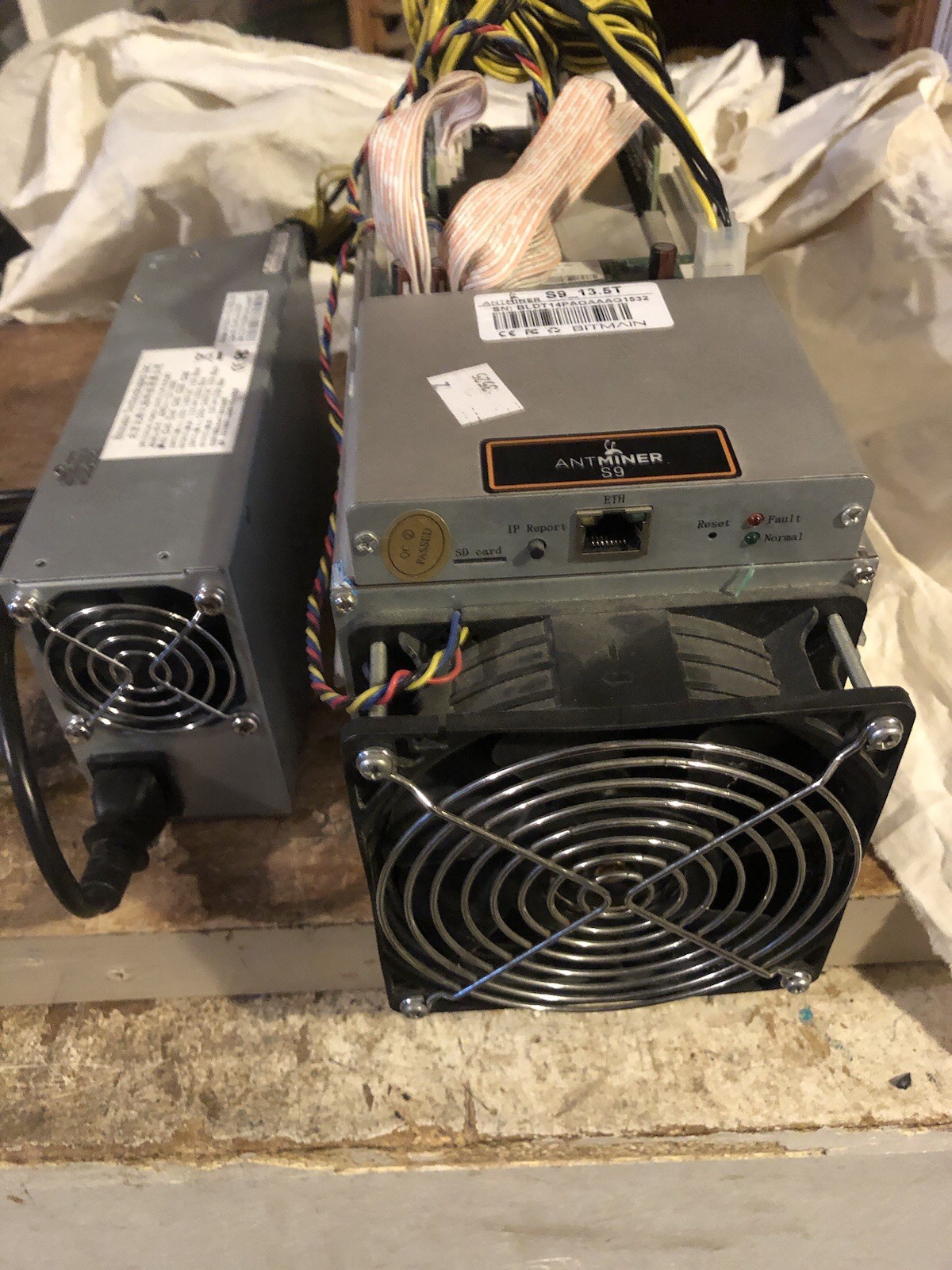 Bitmain Antminer S9 13.5T Bitcoin Miner with APW3++ Power Supply Bundle