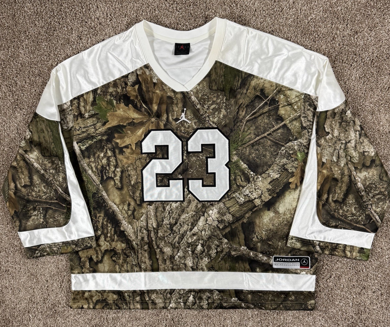 Nike Air Jordan Brooklyn Realtree Hockey Jersey Men’s Size 2XL Camouflage Shirt