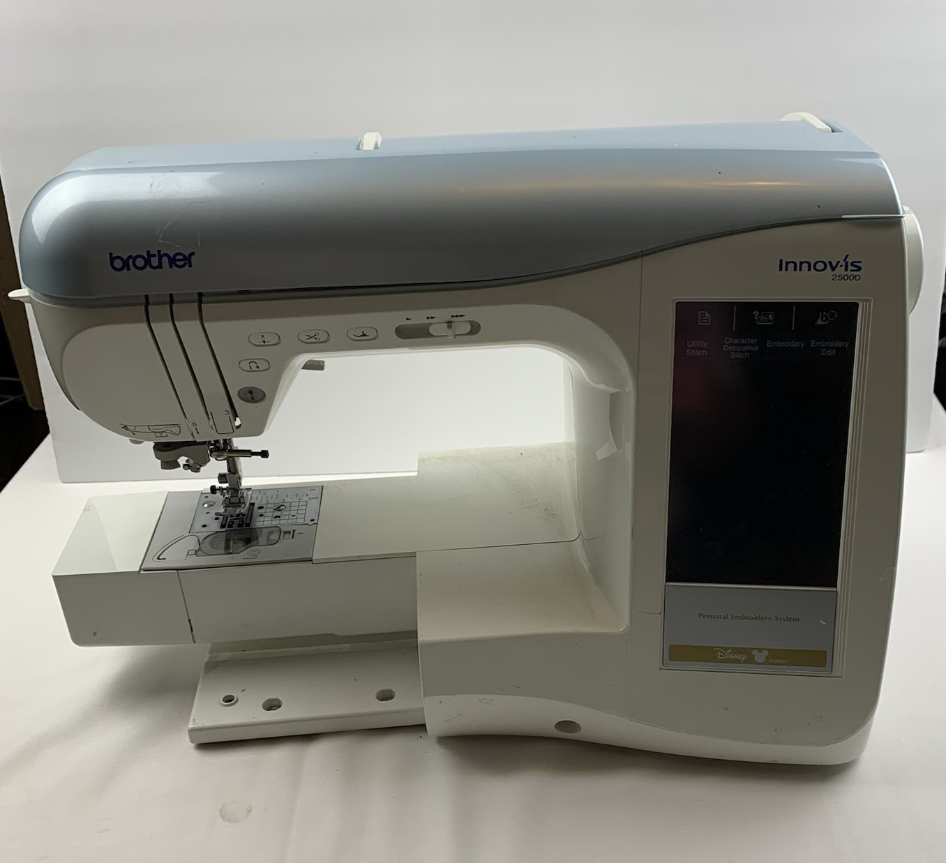 Brother Innovis 2500D Sewing & Embroidery Machine + Accessories & Carrying Case