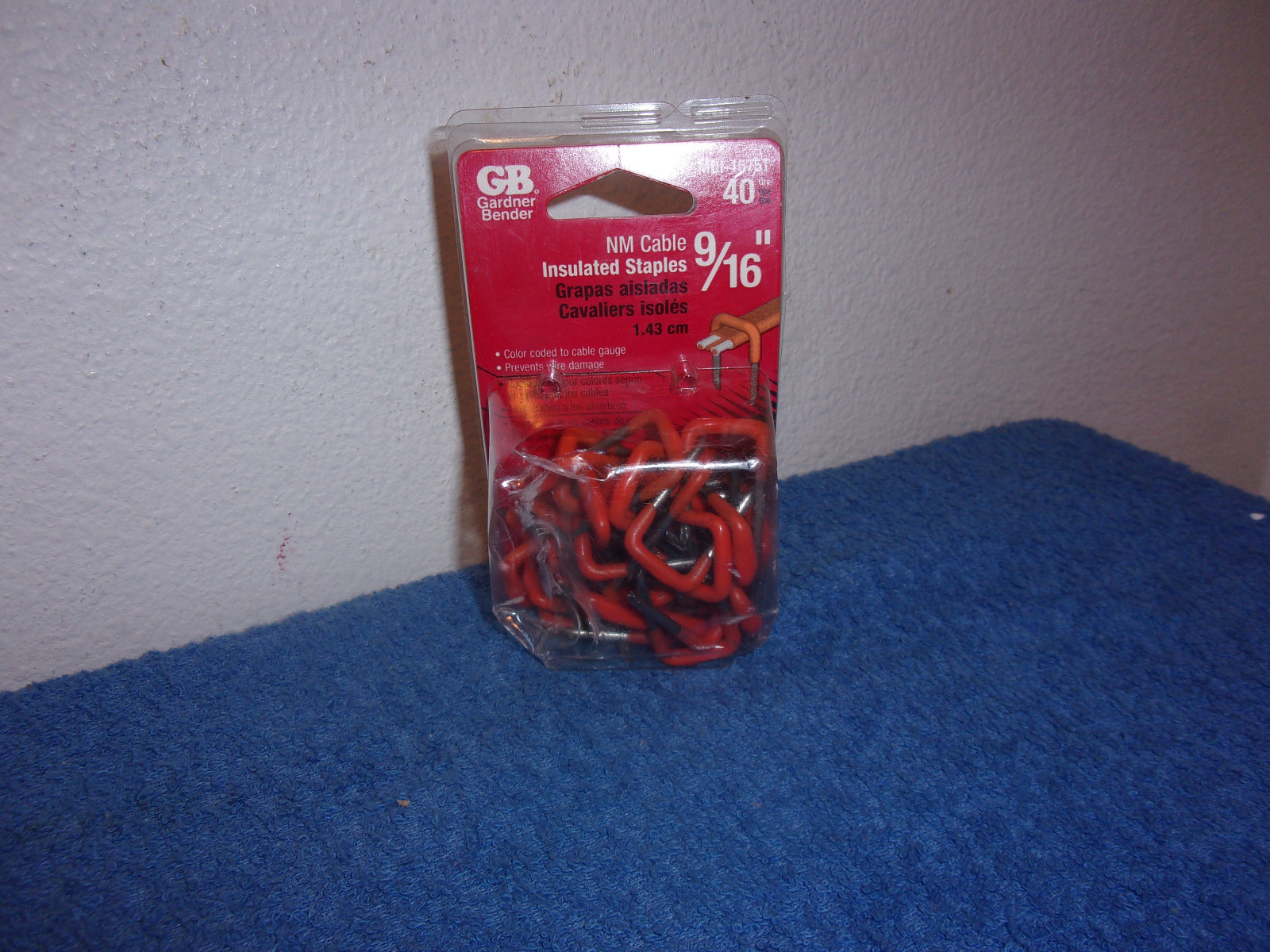 BRAND NEW PAC of 40 GARDNER BENDER NM CABLE INSULATED 9/16" STAPLE