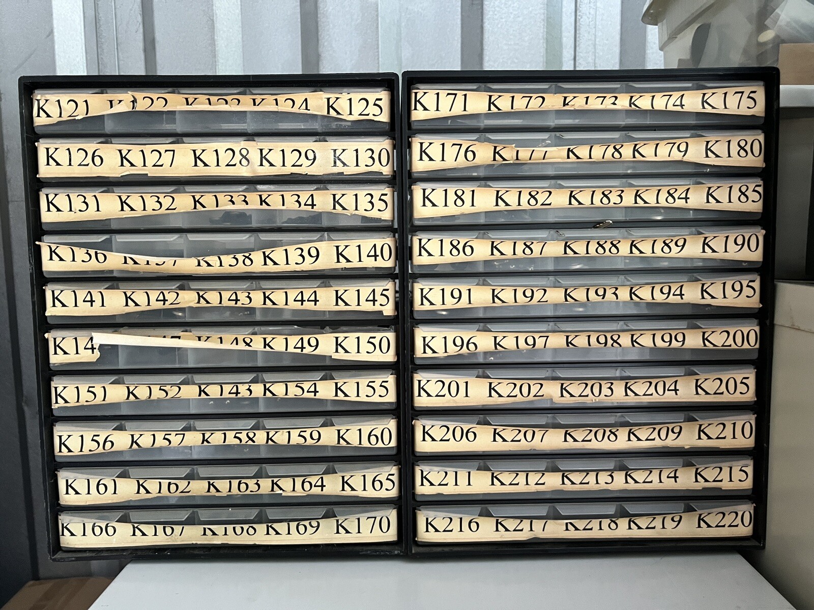 Knoll Keys And Cores