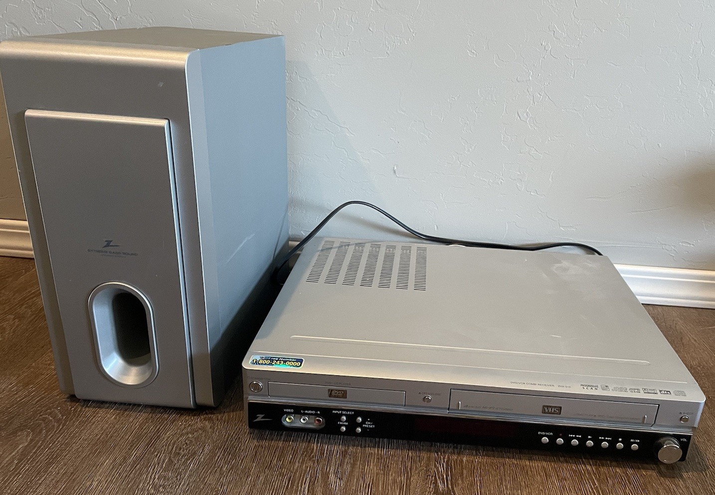 ZENITH Home Theater 300W DVD/VCR Receiver ZHX-313 W/ Speaker System No-Remote