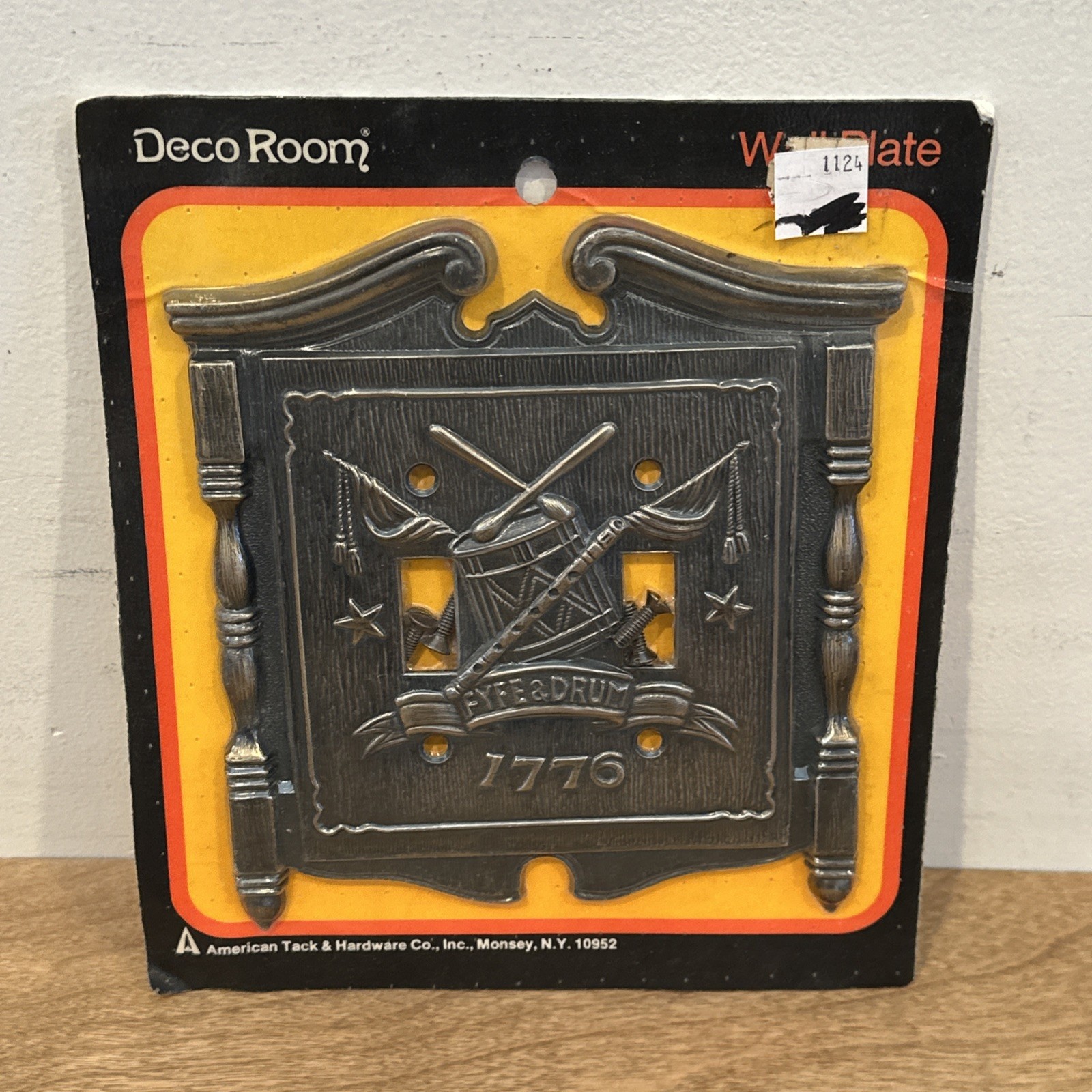 Deco Room Fyfe &Drum 1776 Antique Brass Wall Plate-New/ Old Stock-Sealed-USA