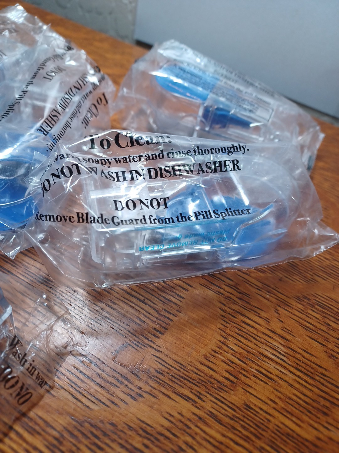 Kaiser Permanente Pill Splitter New in Wrapping JGBX31