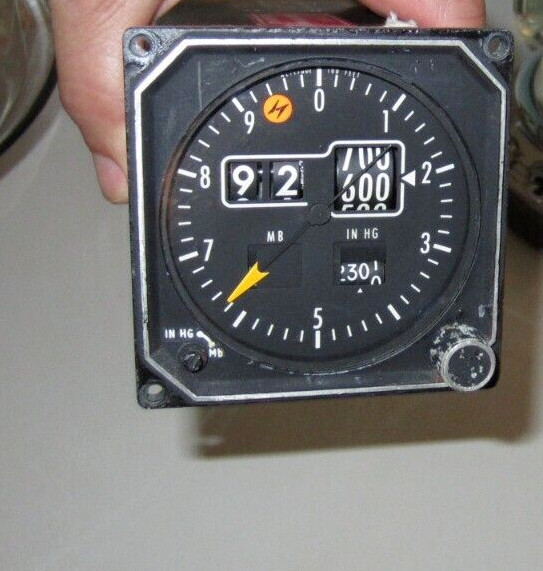 SMITHS ALTIMITER WL1801AM1 AS PICTURED