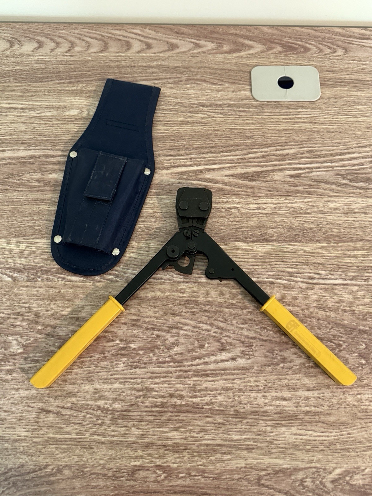 Eastern Foundry & Fitting Crimp Tool Yellow Sheath EFF
