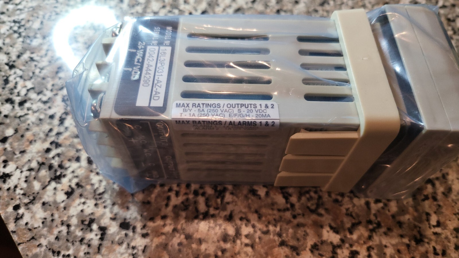 ATHENA 16L3P031-AZ-AD TEMPERATURE CONTROLLER