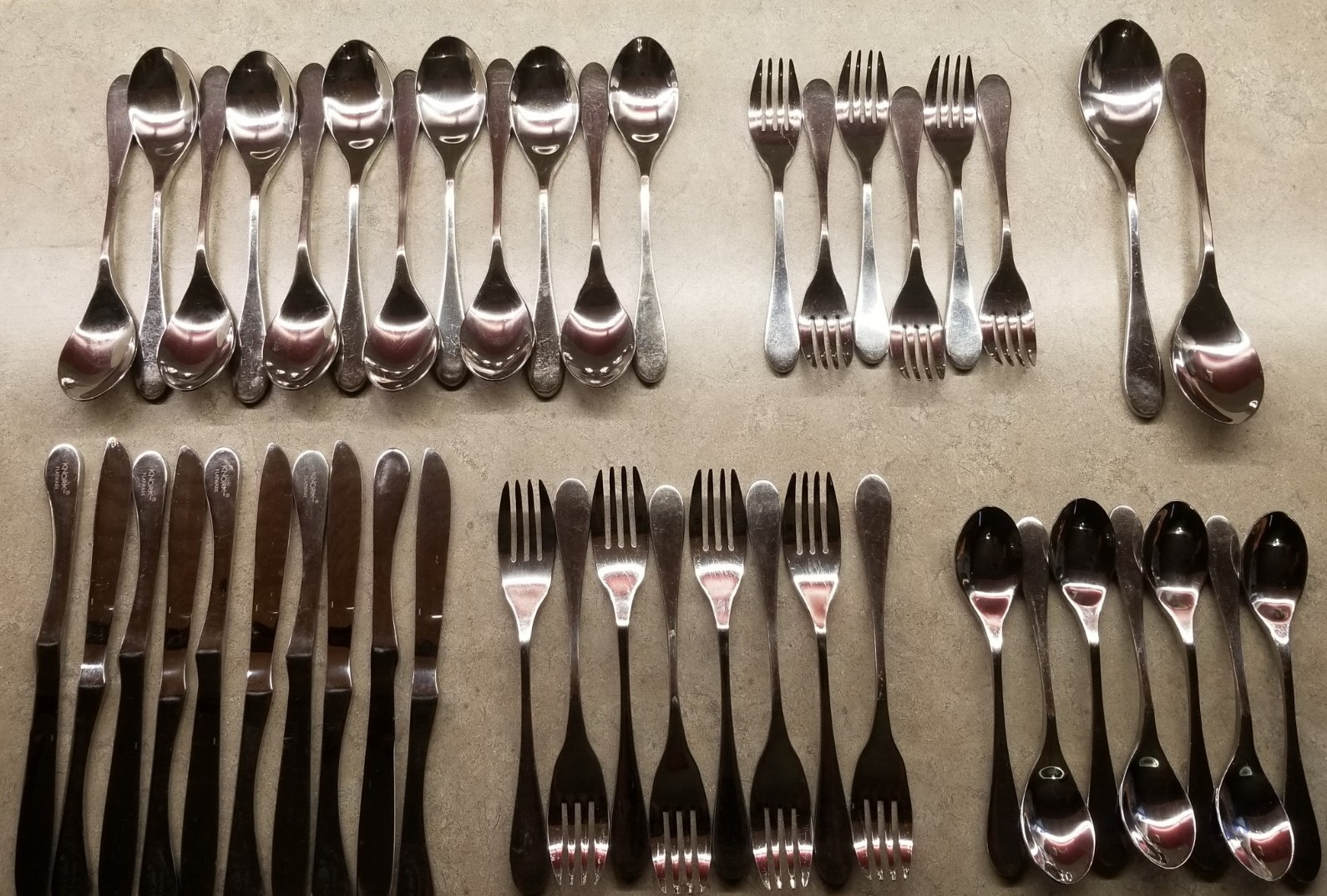 45 pcs Knork Stainless Collection Sturdy Cutlery Flatware Set