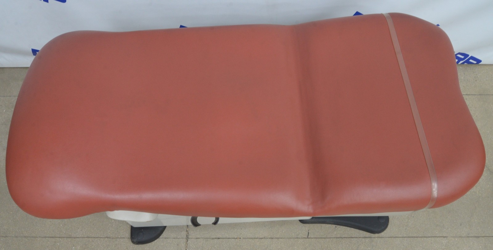 Midmark Ritter 625 Barrier Free Power Exam Table