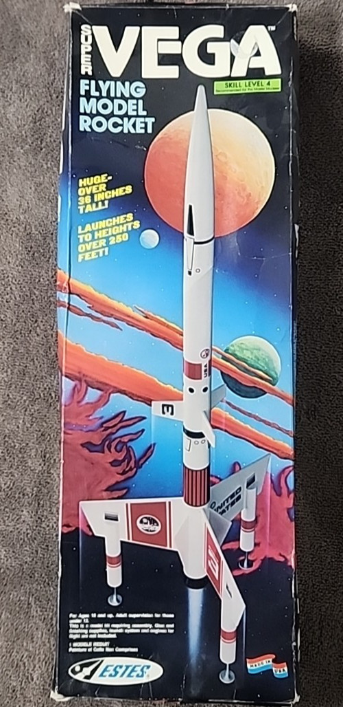 Estes Super Vega #2036 Flying Model Rocket Free Shipping!