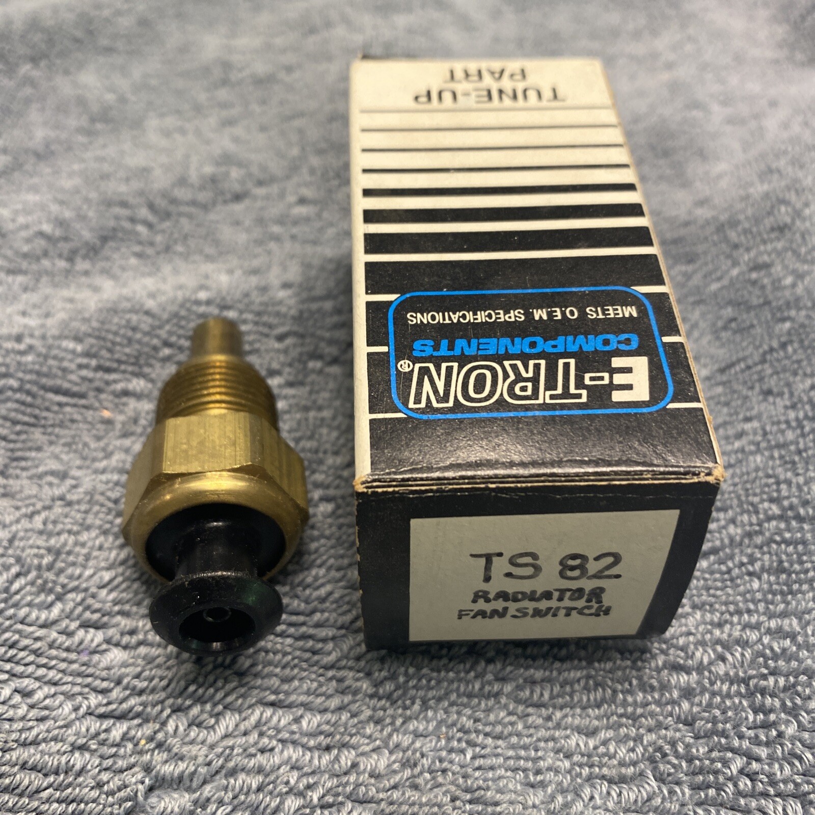 Temperature Sending Unit Sensor Switch E-Tron TS82 3/8" - 18 thread NOS