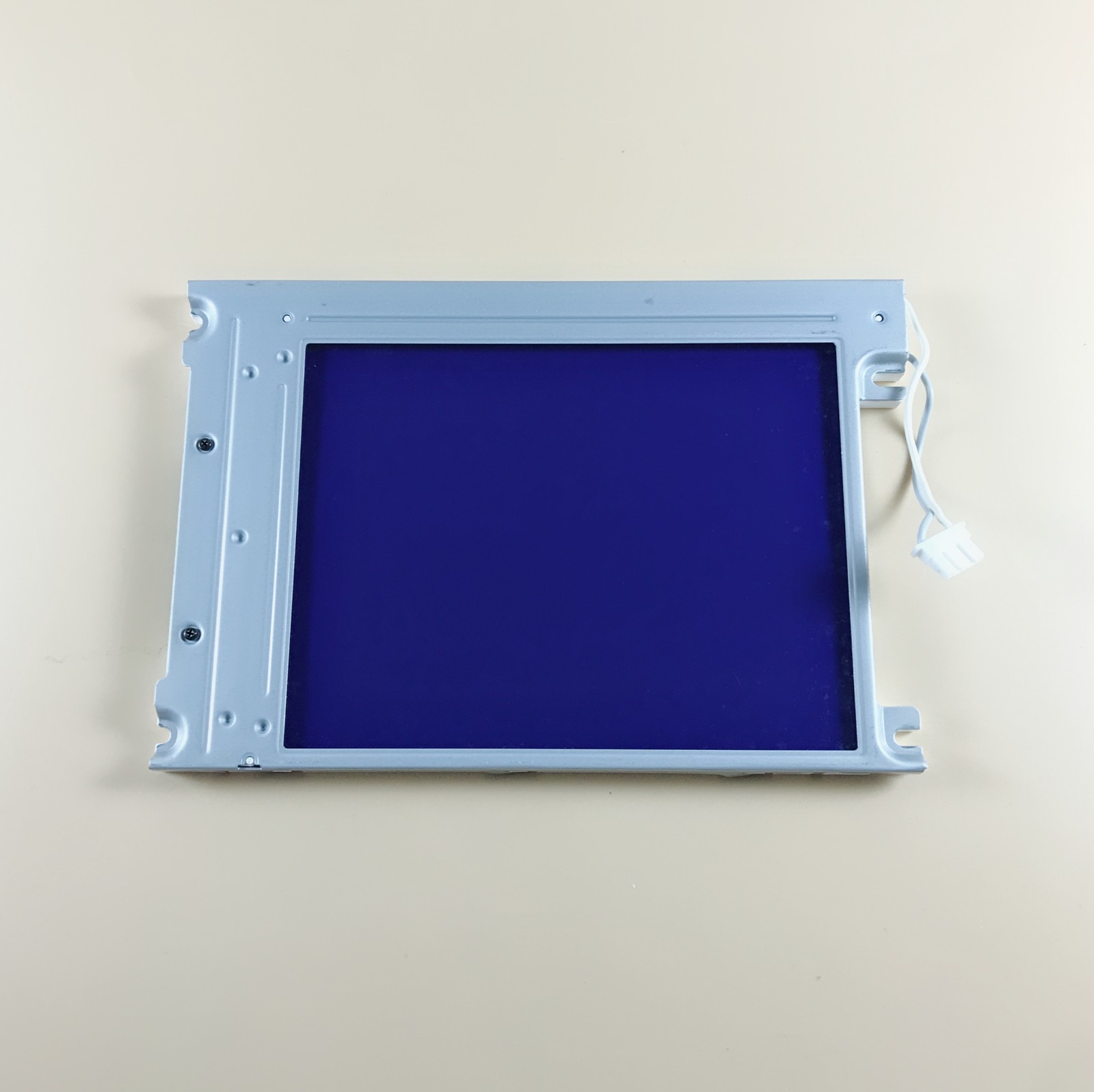 A 5.7-inch LCD panel LSUBL6476A .Fast delivery