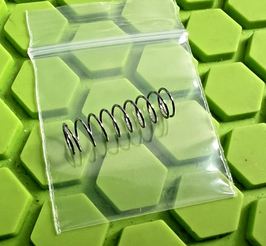 NEW DYE MATRIX GEN E LCD, DM4, DM5 /DM6 / DM7 TRIGGER SPRING - PAINTBALL