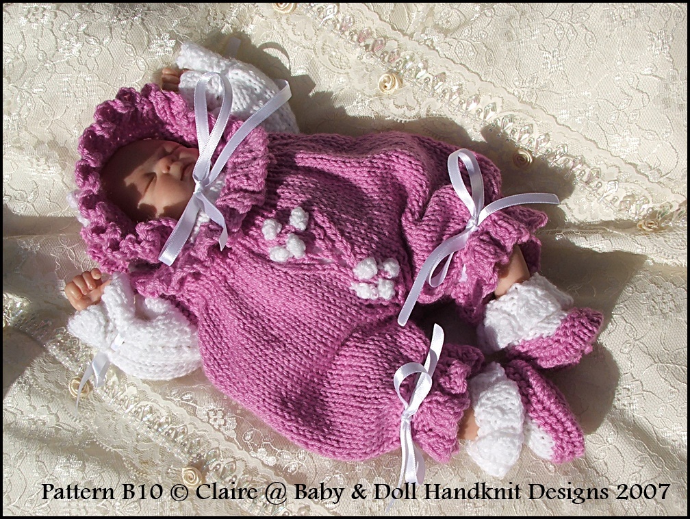 BABYDOLL HANDKNIT DESIGNS KNITTING PATTERN FRILLY DUNGAREE SET 7-12" DOLL