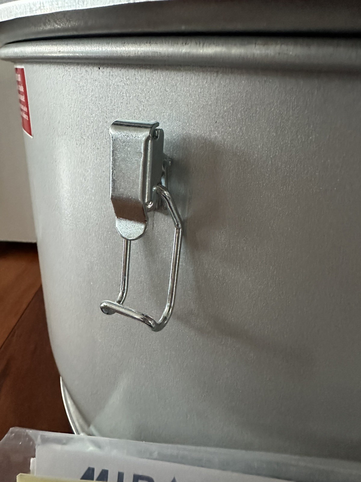 MirOil Model 60LC Drain Pot With Lid & Castor Base, Silver – 7 Gal
