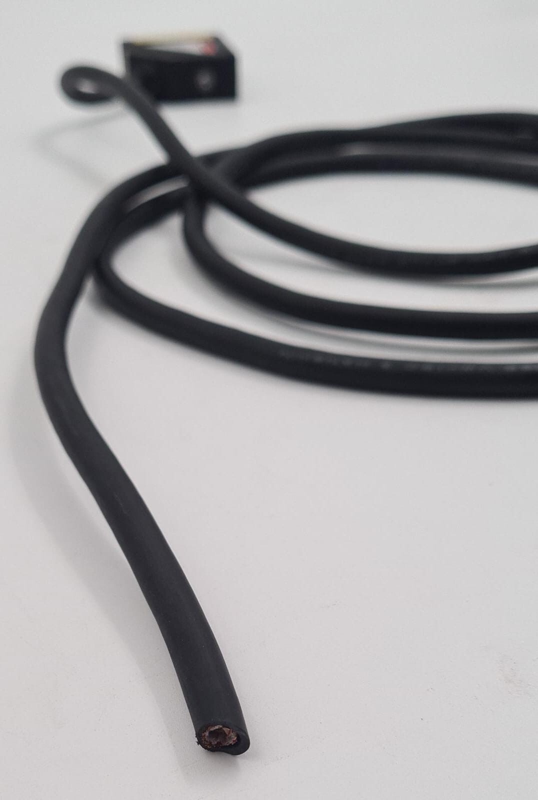 idec MX1A-MK948-1 LASER DISPLACEMENT SENSOR to 5DX X-Ray - missing connector